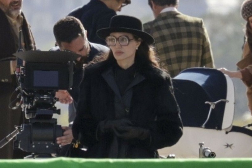 Główną rolę w filmie "Maria" odgrywa Angelina Jolie /BACKGRID /East News