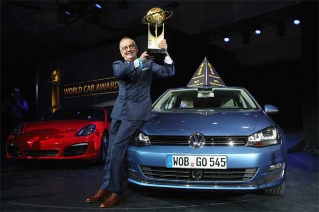Główny projektant grupy VW Walter de Silva z nagrodami! /AFP