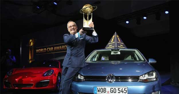 Główny projektant grupy VW Walter de Silva z nagrodami! /AFP