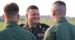 Główny rywal Zełenskiego wróci do kraju? Sensacyjne doniesienia z Kijowa