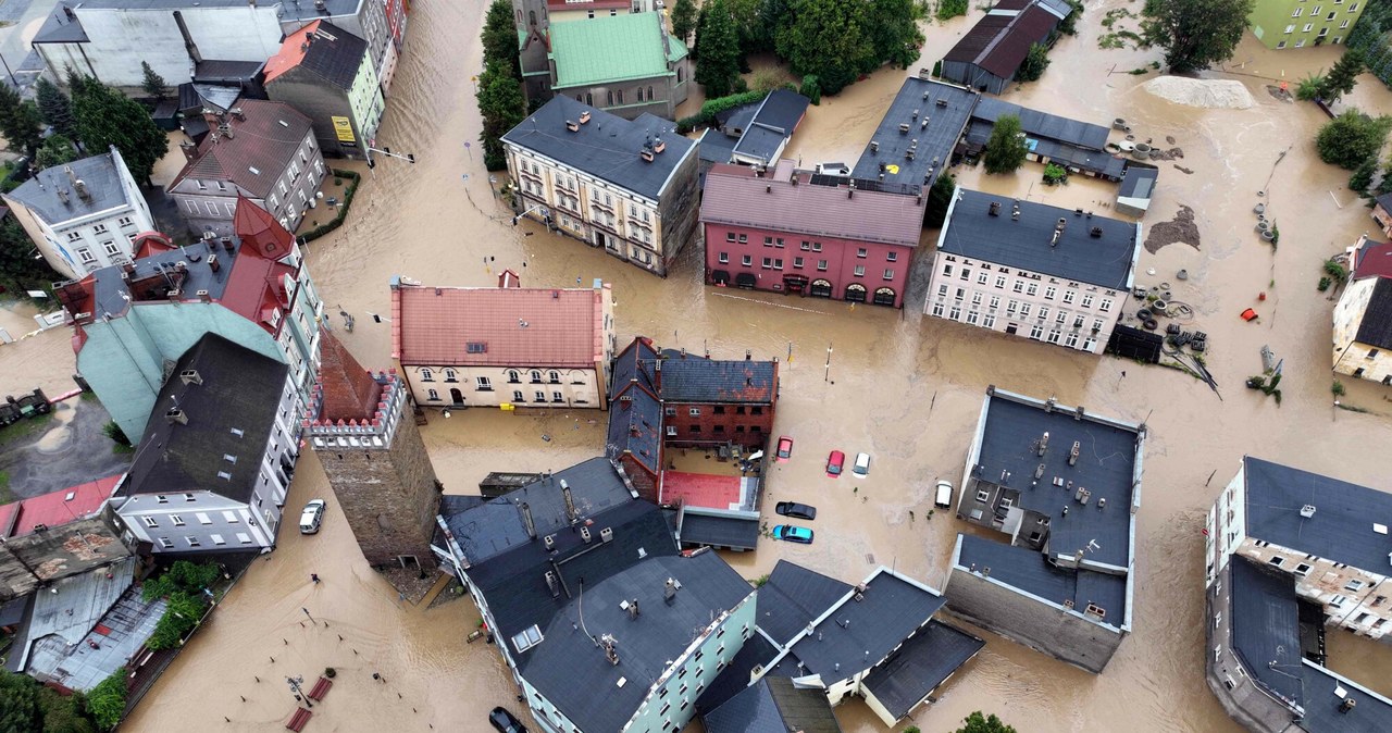 Głuchołazy pod wodą, zdjęcia z drona 