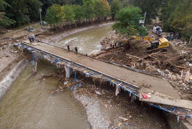 Głuchołazy zniszczone przez powódź /WOJTEK RADWANSKI/AFP /East News