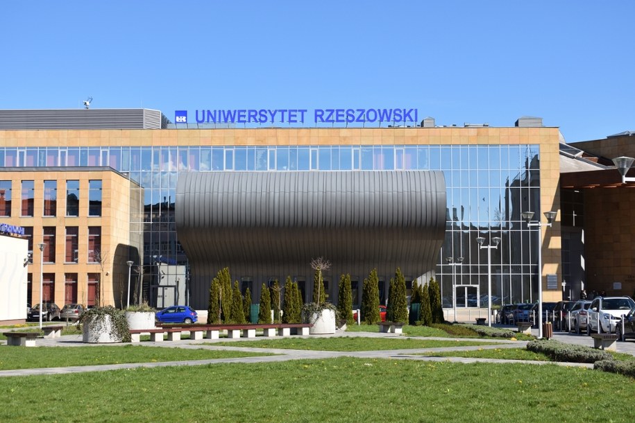 Gmach Główny Uniwersytet Rzeszowskiego /Shutterstock