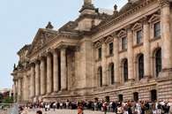 Gmach Reichstagu w Berlinie /Encyklopedia Internautica