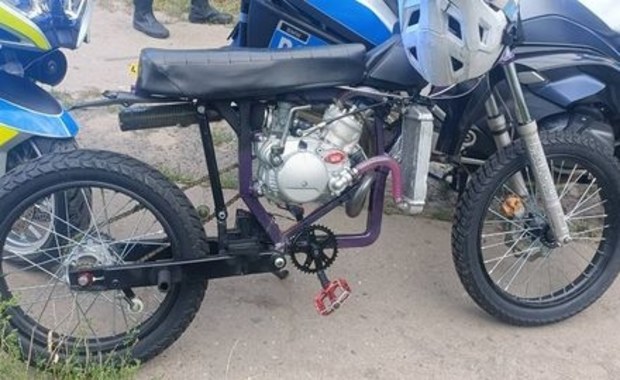 Gniezno: Ucieczka przed policją na motocyklu-samoróbce