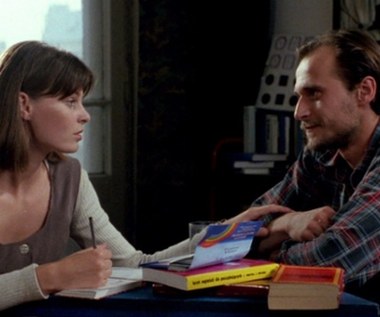 Godząc się na udzielenie lekcji ślicznej dziewczynie, w której się zakochuje, Józek wplątuje się w gangstersko-szpiegowską aferę o międzynarodowym zasięgu. 

Wszystko zaczyna się od tajemniczego zniknięcia ukochanego Kingi, Gary'ego. Ślady prowadzą ku amerykańskiej i arabskiej mafii a w grę wchodzą duże pieniądze i urządzenie do sterowania głowicami nuklearnymi o wdzięcznej nazwie "girl". Józka Galicę nachodzą podejrzani Arabowie, poszukujący cennego przedmiotu, który posiadała Wise.