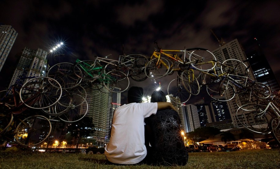 Godzina dla Ziemi na Filipinach /RITCHIE B. TONGO /PAP/EPA
