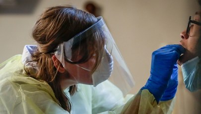 Godzina policyjna w belgijskiej prowincji. Powodem wzrost zachorowań na COVID-19