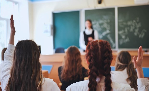 "Godziny czarnkowe" do likwidacji? Nauczyciele czekają na decyzję prezydenta