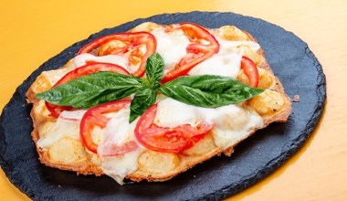 Gofrów w takiej odsłonie jeszcze nie jadłeś. U mnie zastępują kanapki 