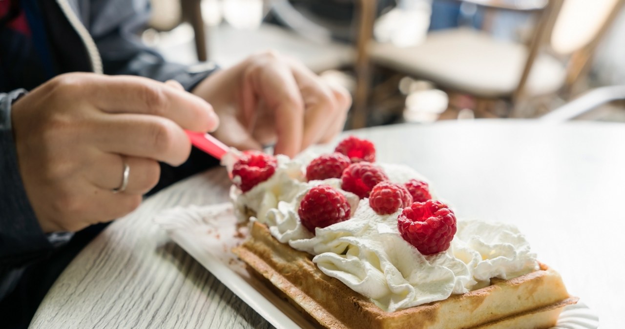 Gofry to jedna z najchętniej wybieranych przekąsek nad morzem /123RF/PICSEL