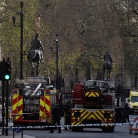 Golas na pomniku w Londynie 