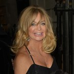 Goldie Hawn z dziwnymi plamami na rękach!
