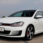 Golf GTI to nie samochód. To zwierzak w klatce