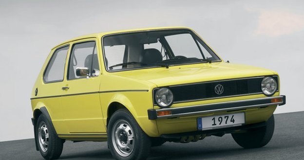 Golf, rocznik 1974 /Informacja prasowa