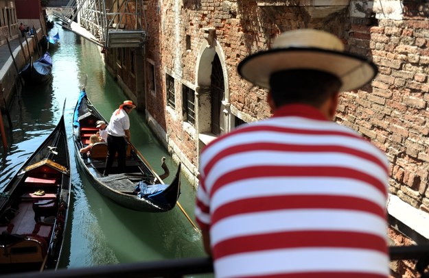Gondolierzy w Wenecji walczą o dobre imię /C3912 Marcus Brandt    /PAP/EPA