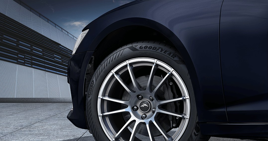 Goodyear Eagle F1 Asymmetric 6 to przykład opony dla najbardziej wymagających kierowców /materiały promocyjne