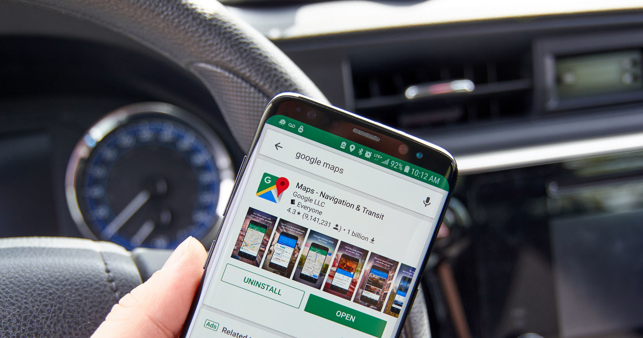 Google wprowadza coraz więcej nowości dla kierowców w Mapach Google /123RF/PICSEL