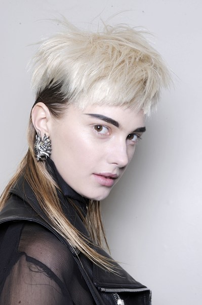 Góra Krótka Tył Długi Stylpl Twoja Inspiracja Moda Uroda