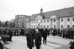 Gorąca Linia: Polacy na całym świecie pogrążeni w żałobie - zobacz zdjęcia