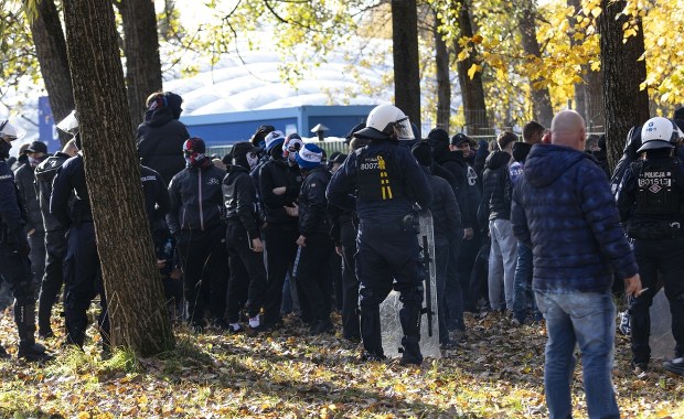 Gorąco przed derbami Krakowa. Policja użyła gazu łzawiącego