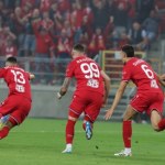 Gorąco w Widzewie. Trener na weselu, piłkarze w domach