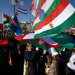 Gorący dzień na Węgrzech. Główne starcie przed wyborami