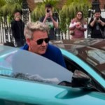 Gordon Ramsay szpanuje na ulicach nowym autem. Kosztowało prawie 6 mln złotych