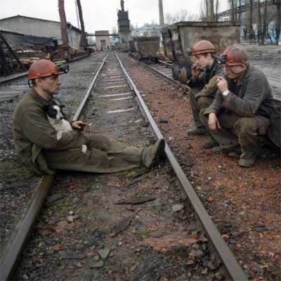 Górnicy  liczą na wzrost popytu na węgiel /AFP