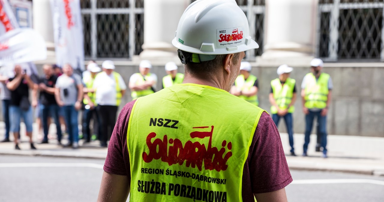 Górnicy postawili ultimatum szefowi MAP, wicepremierowi Jackowi Sasinowi /Szymon Starnawski/Polska Press /Getty Images