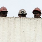Górnicy testują żaroodporną bieliznę