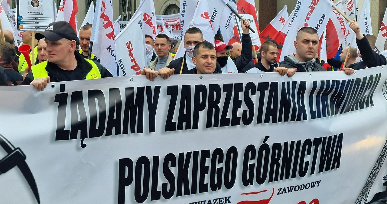 Górnicy z Solidarność 80 protestują w Warszawie //Komisja Krajowa WZZ "Sierpień 80" /facebook.com  /