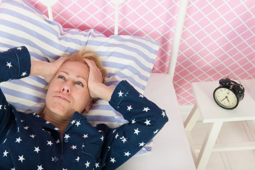Gorsza jakość snu jest typowa dla menopauzy /123RF/PICSEL