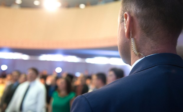 Gorszące zachowanie pracownika Secret Service. Zdjął spodnie i...