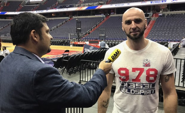 Gortat ma żal do Hillary Clinton. "Nie znalazła czasu na spotkanie z Polonią"