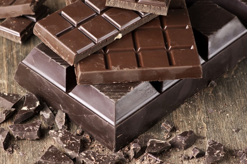 Gorzka czekolada jest świetnym źródłem magnezu /123RF/PICSEL