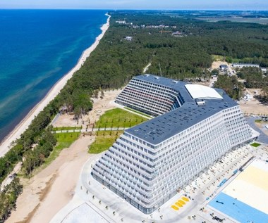 Goście już chcą zarezerwować noclegi. Co dalej z molochem z Pobierowa? 