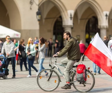 Gospodarka coraz bliżej odbicia? Na razie działa głównie jeden silnik, ale i on może zgasnąć