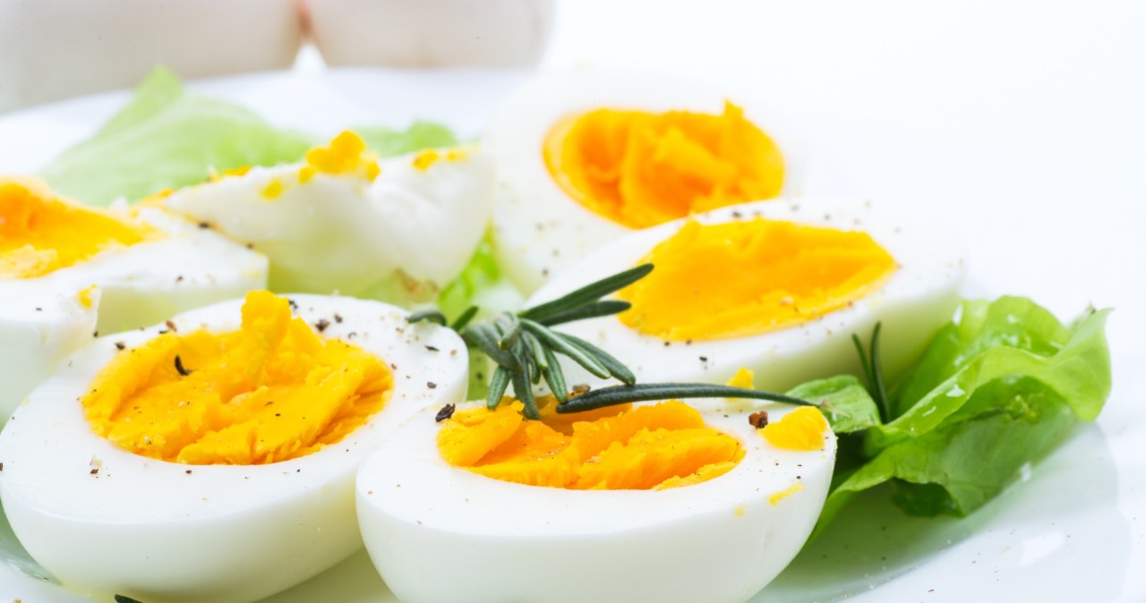 Gotowanie jajek w airfryerze. Dlaczego warto spróbować? /Peredniankina /123RF/PICSEL