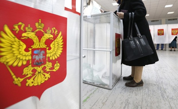 "Gotowce" do głosowania na partię Putina. Pierwsze sygnały o fałszowaniu wyborów w Rosji