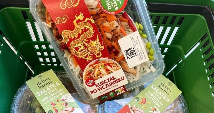 Gotowe dania z linii „Porcja DobreGO!” od Żabki /Żabka/materiały prasowe /INTERIA.PL