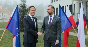 "Gotowi, by odstraszać agresję". Ważne słowa szefa NATO w Orzyszu