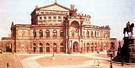 Gottfried Semper, gmach opery w Dreźnie, 1838-41 /Encyklopedia Internautica