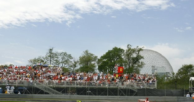 GP Kanady 2008 - Robert Kubica, za nim  Kimi Raikkonen /AFP