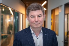 Grabiec: Wielu polityków PiS szukało miejsca ucieczki w Orlenie 