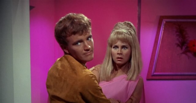 Grace Lee Whitney w serialu "Star Trek" /materiały prasowe