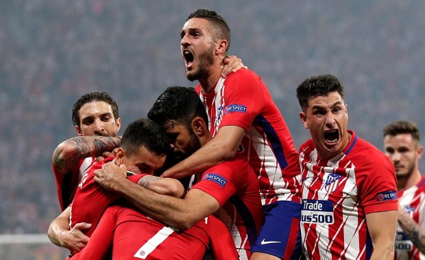 Grad goli w derbach Madrytu. Real na kolanach