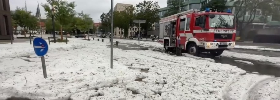 Gradobicie w Reutlingen /ZDFHeute /Twitter