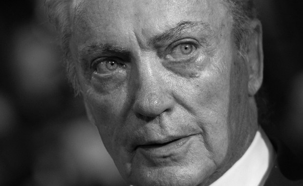 Grał Frankensteina i Draculę, występował w teledyskach Madonny. Udo Kier nie żyje