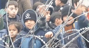 Granica. Stanisław Żaryn: Dzieci pełnią kluczową rolę w akcji propagandowej migrantów 